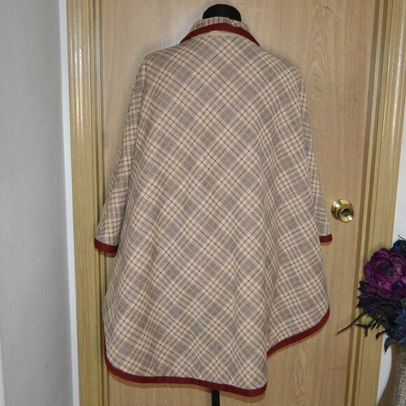 Butte Knit Red Beige Tan Plaid Casual Cozy Cottage Core Prairie Winter Poncho - Picture 10 of 12